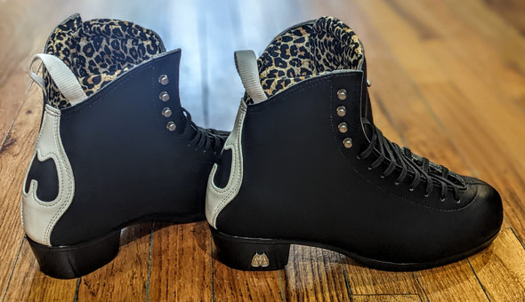 Moxi Roller Skates Black Vegan Jack  with leopard lining quad boots