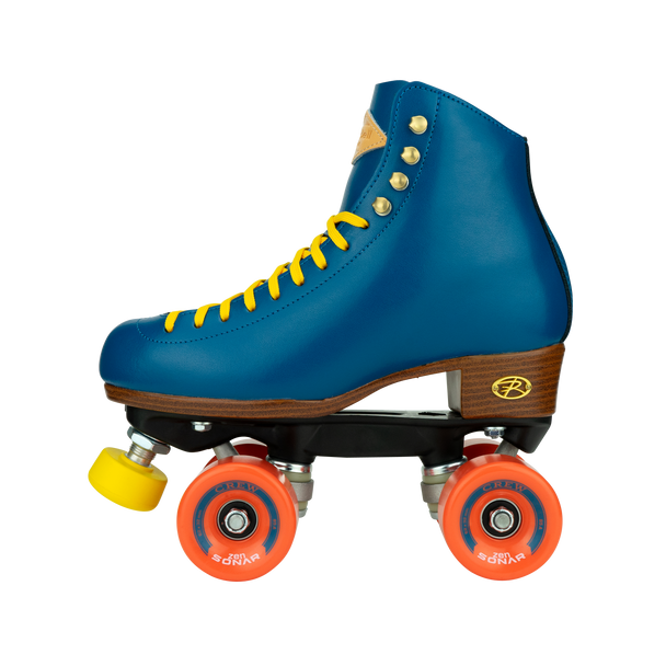 Riedell Crew Ocean Blue leather outdoor complete roller skates