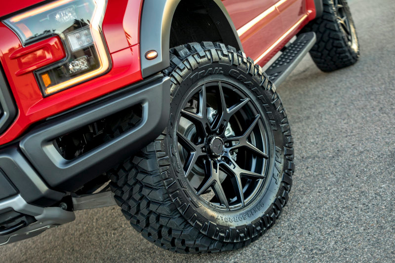 Vorsteiner Venom Rex 601 20x9.0 6x135 12C 87 MYSTIC BLACK - VR601