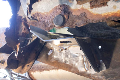 Rust Buster 1988-1998 Chevrolet & GMC C/K 1500 & 2500 Bed and Cab Mount Brackets - Right - RB7306R Photo - Primary