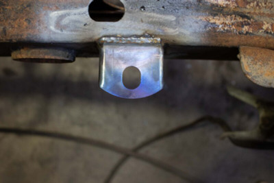 Rustbuster Center Bed Mount - RB7317 Photo - Primary