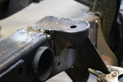 Rust Buster 11-18 Chevy Silverado 2500HD/3500HD Center Bed Mount - Left - RB7828L Photo - Primary