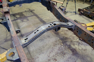 RustBuster 99-13 Chevy Silverado 1500 / GMC Sierra 1500 Rear Leaf Spring Shackle - RB7080 Photo - Primary