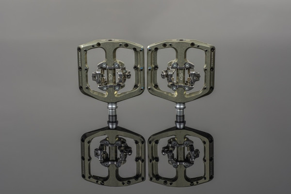 Renthal Cycle Revo-DHC Pedal -  Alu Gold - PD20001-002-01 User 1