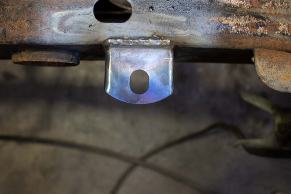 Rustbuster Center Bed Mount - RB7317 Photo - Primary