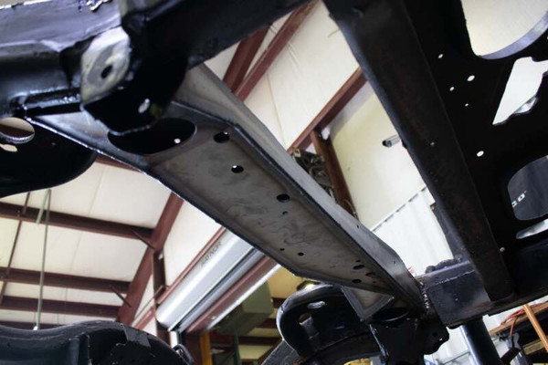Rustbuster Track Bar Crossmember - RB7420 Photo - Primary
