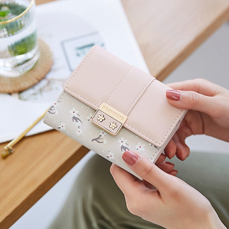 3 fold wallets womens