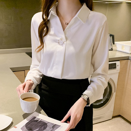 Autumn New Korean V neck Commuter Slim Long Sleeve Shirt Women Plus Size Pearl Beading Lantern Sleeve Blouse Female White Shirts|Blouses & Shirts|