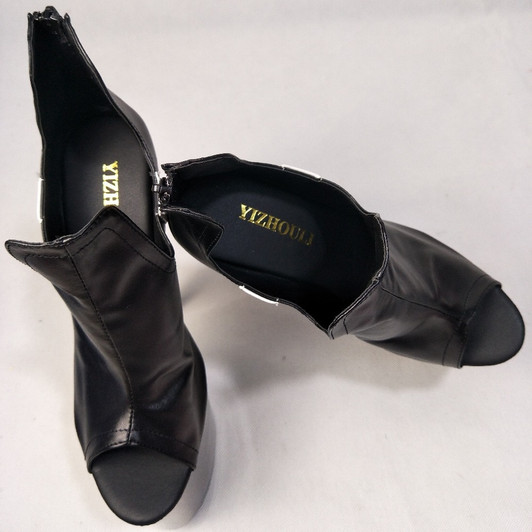 Fish beak 20 cm high heels, white and black model pole dancing heel high single shoes for the wedding party of the bride|bride wedding shoes|wedding shoes whitewedding shoes