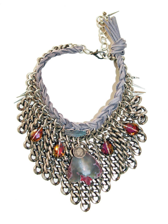 Statement chocker with agate stone and dust suede leather.