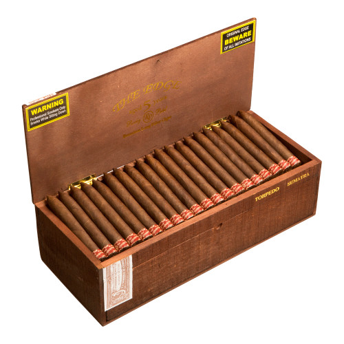 Rocky Patel The Edge Sumatra Torpedo Tray Cigars - 6 x 52 (Tray of 100) Open