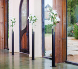 Wedding Decor: Elegant Floral Stands in Glass & Metal