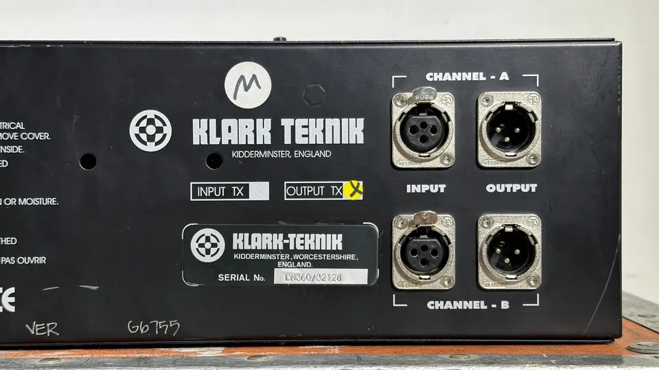 Klark -Teknik DN360 Graphic Equalizer W/Case (One) - True