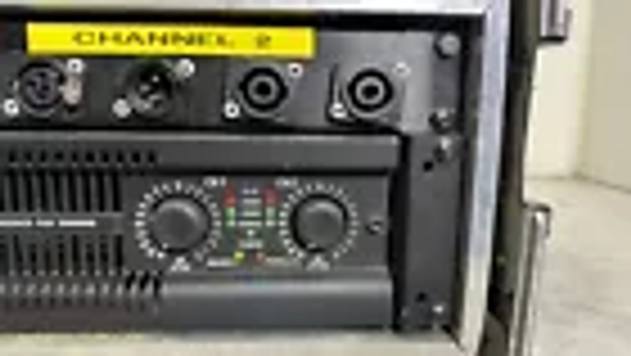 QSC Powerlight 2 PL236 3600W Power Amp W/case and speaker
