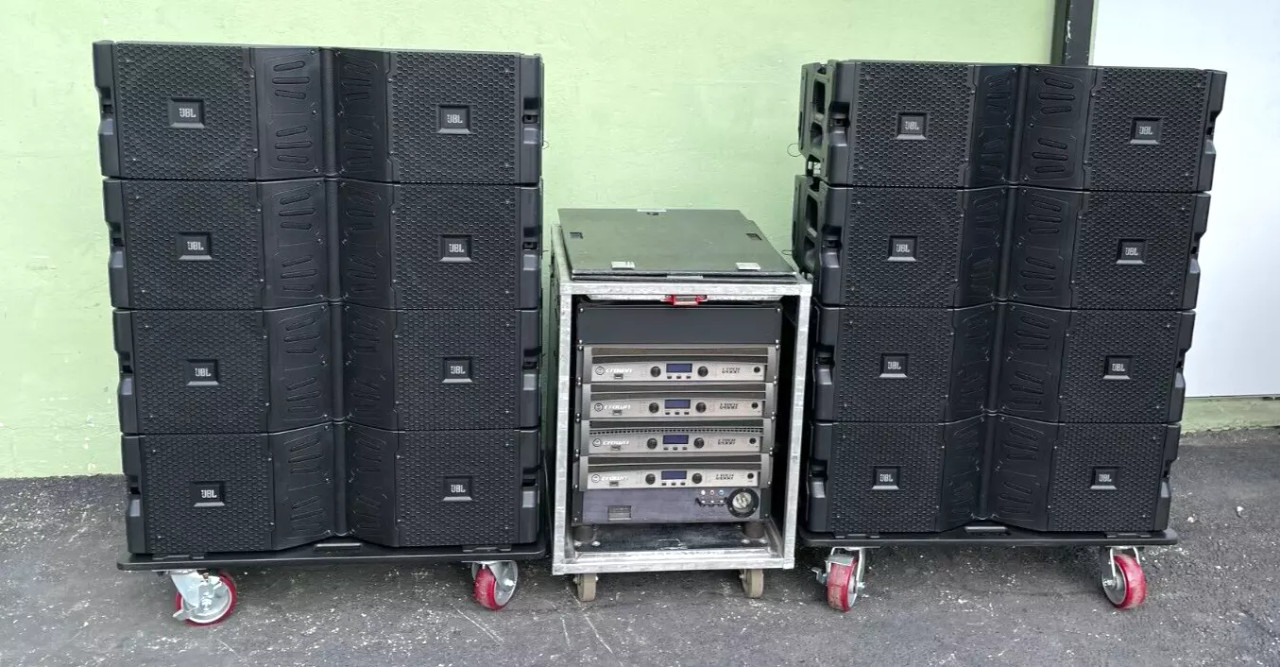 8) JBL VTX-V20 LINE ARRAY W/ TRANSPORTCART AND CROWN AMP RACK