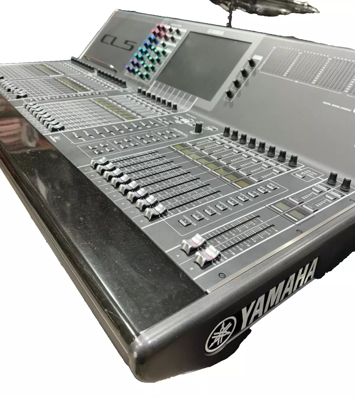 YAMAHA CL5 DIGITAL AUDIO CONSOLE WITH CASE - True Heart Sound
