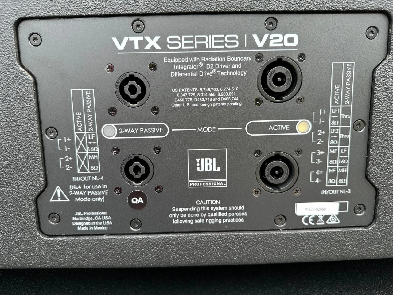 12) JBL VTX-V20 LINE ARRAY W/ TRANSPORTCART AND CROWN AMPS True