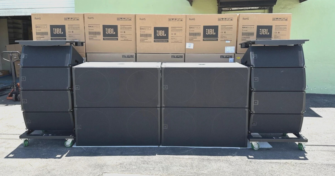 8)JBL SRX910LA Dual 10