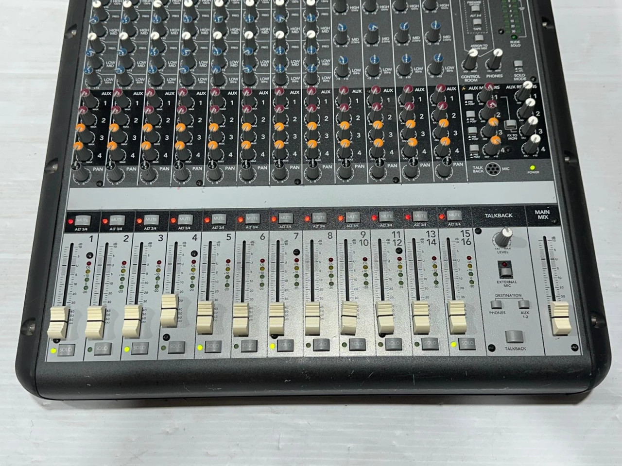 Mackie Onyx 1620 16-Channel Analog Mixer -7008c (One) - True Heart