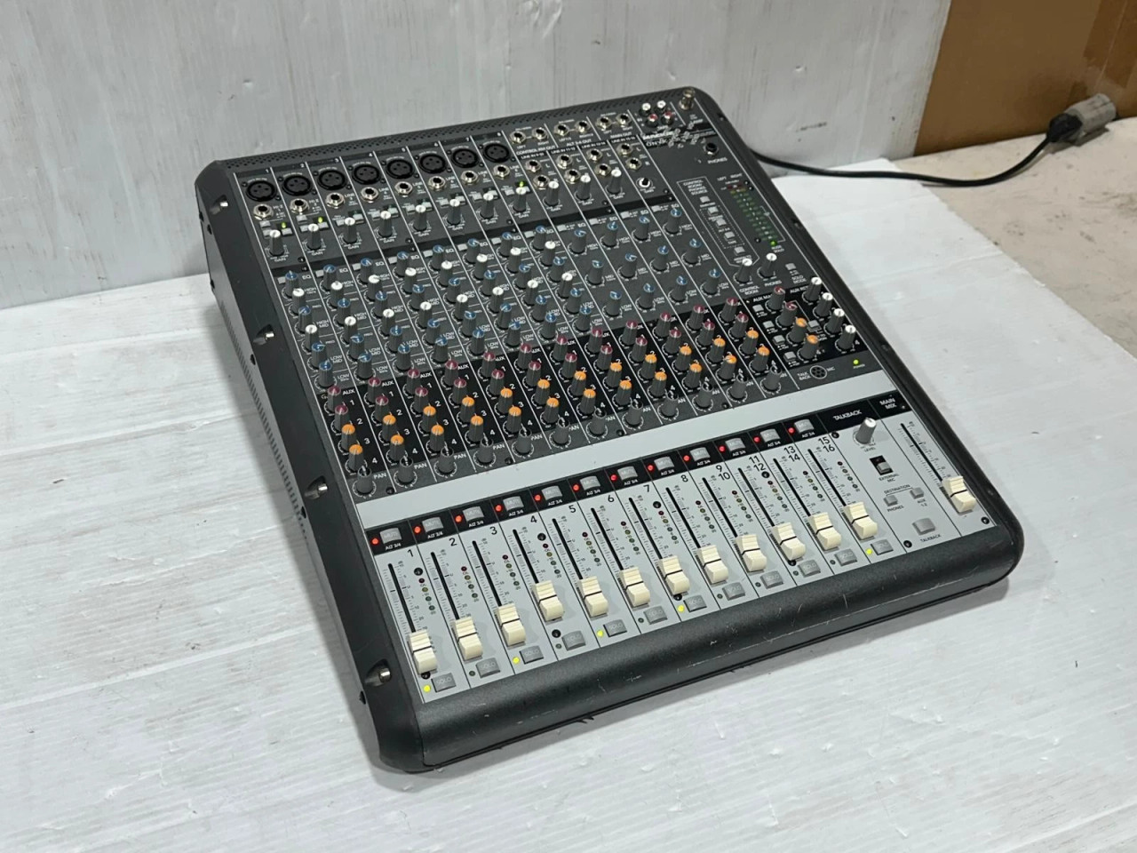 Mackie Onyx 1620 16-Channel Analog Mixer -7008c (One) - True Heart