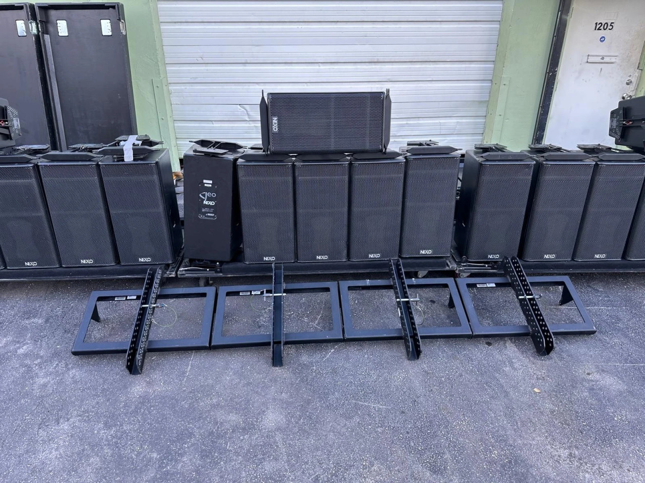 NEXO GEO S1210 LINE ARRAY SPEAKERS W/CASE/FLY FRAME (LOT OF 18