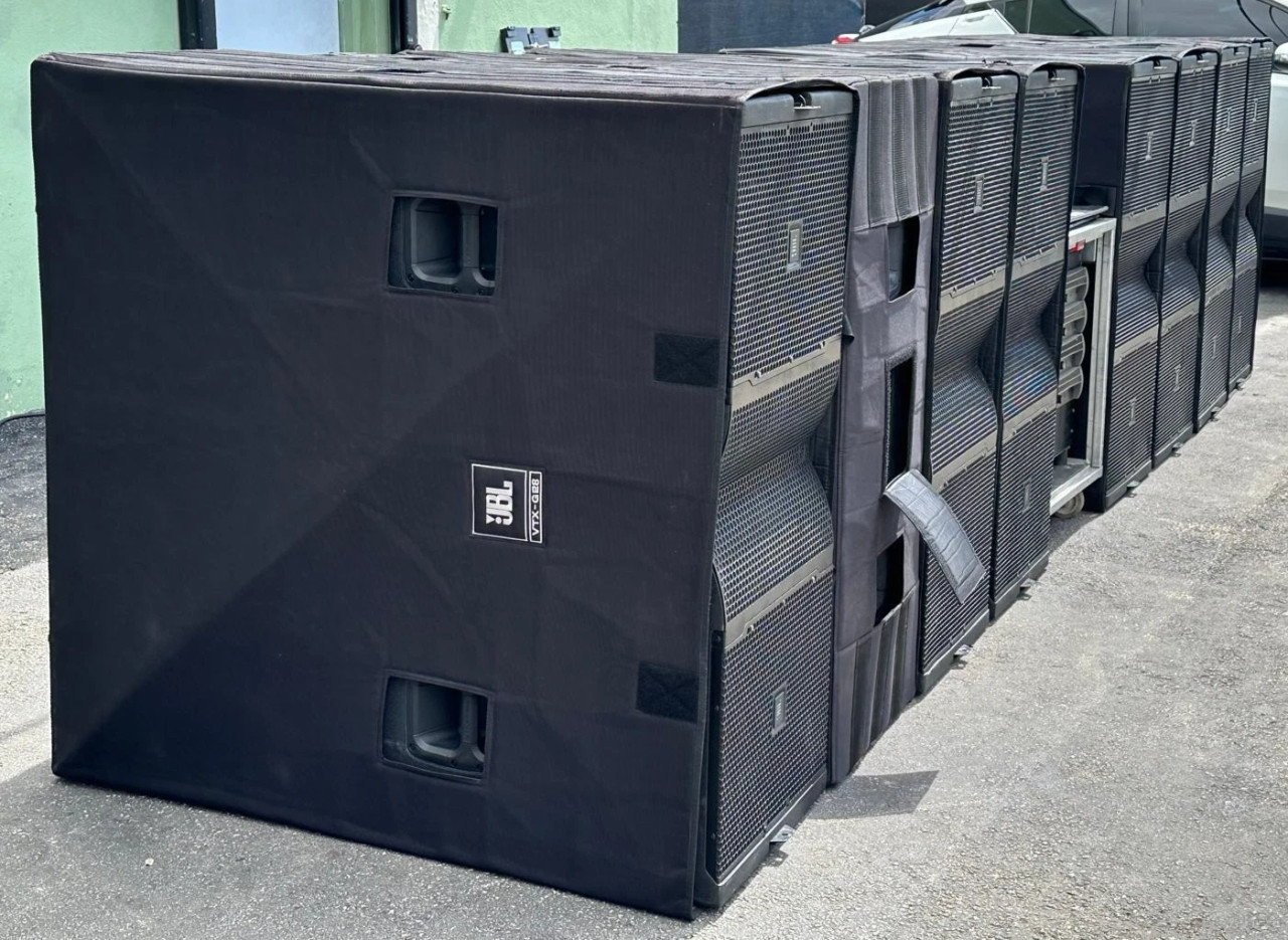 8) JBL VTX G28 Dual 18