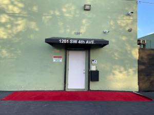 20x4 Red Carpet -2358 (One)THS