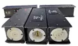 Motion Lab power distro Box w/L21-20 Connectors /3 Breakers,20A Each #1007 (THS)