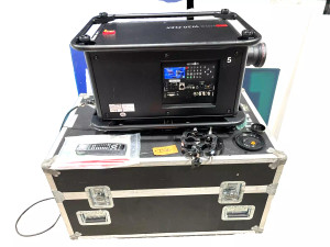 Barco HDX-W20 FLEX Projector W/Lens TLD Zoom (1.6-2.0) -2505 (One)