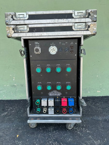 250A QUANTUM POWER DISTRO 208V 20A x24 SOCA19 x8 -238 (One) 250A QUANTUM POWER DISTRO 208V 20A x24 SOCA19 x8 -238 (One)