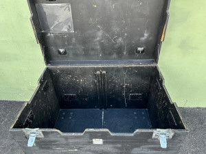 R & R Speaker Case On Wheels  (One)