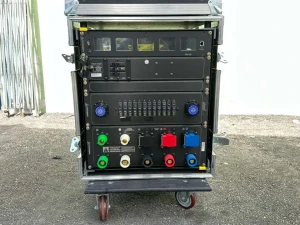 MOTION LABS 100A 3 -PHASE POWER DISTO W/ CASE #3486