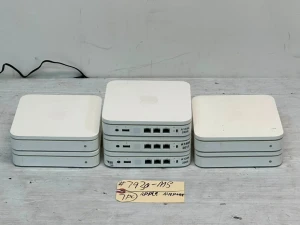 Apple AirPort Extreme Base Station Wireless Access Point #MS7930 (One)