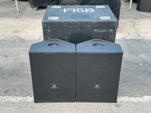 JBL VTX F15 15-inch Bi-Amplified 2-Way LOUDSPEAKERS W/Case  (LOT OF 2)