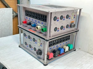 DADCO 400A Power Distro, 208V 20A x12 SOCA19/L6-20, 20A x1 ED DUP #PG1471