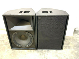 Martin Audio Stage Monitor LE-700 W/Case (Pair) -7989 Martin Audio Stage Monitor LE-700 W/Case (Pair) -7989