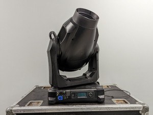 Martin Mac Viper Profile Moving Head Light W/Case (Pair) Martin Mac Viper Profile Moving Head Light W/Case (Pair)