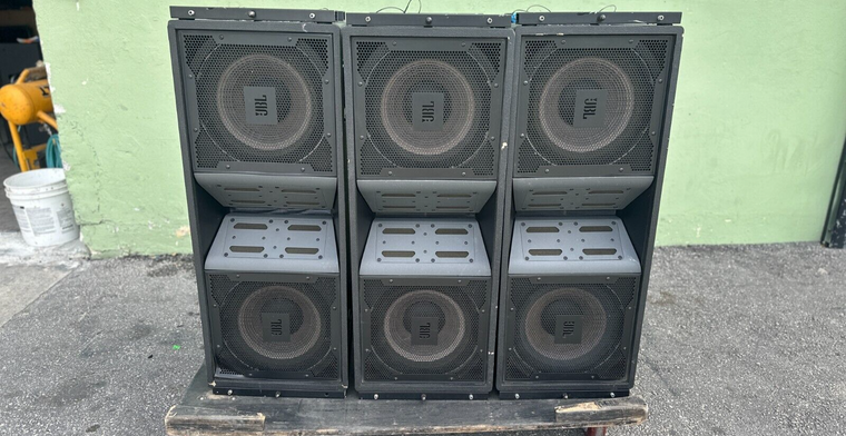 JBL Vertec VT4888DP POWERED Tri-Amplified 3Way Line Array Speaker (One)