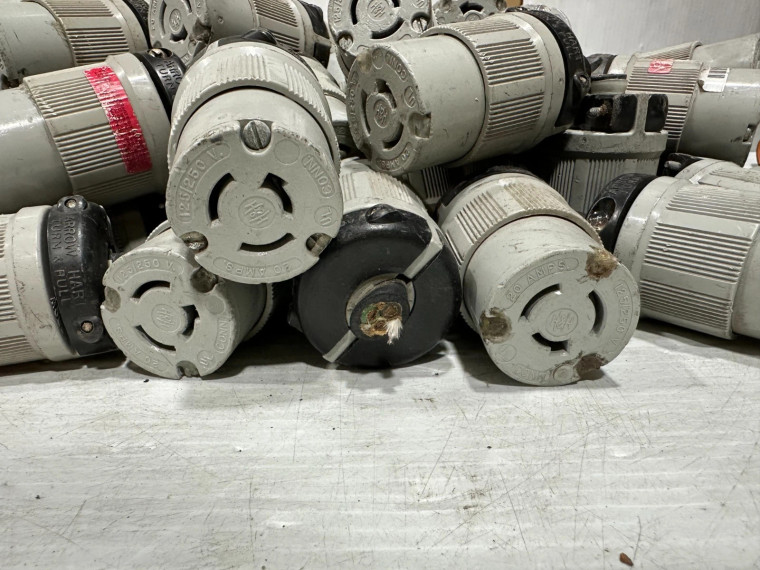 125-250V Arrow Hart Turn & Pull Lock Plug #3027 (LOT OF 2)