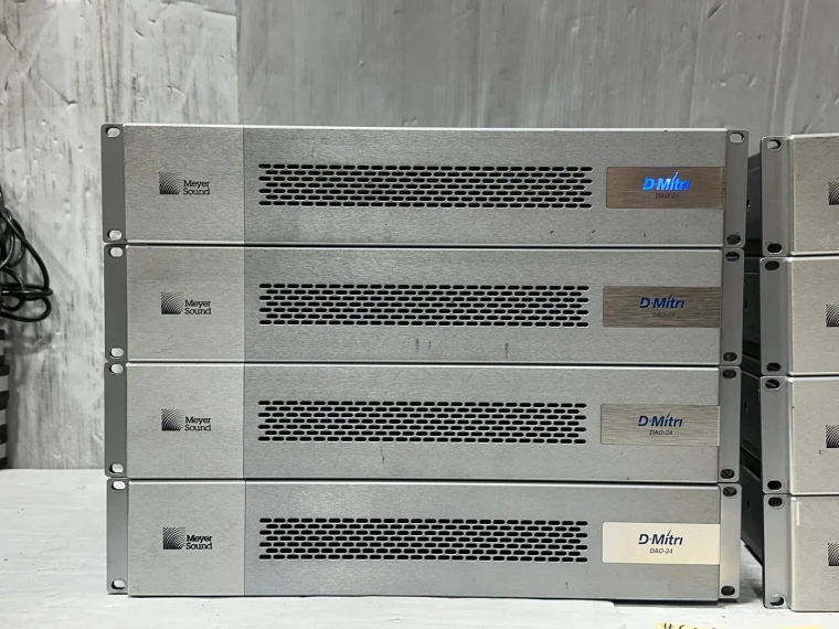Meyer Sound D-Mitri DAO-24 – 24-Channel Analog Output Module #6096 (One)