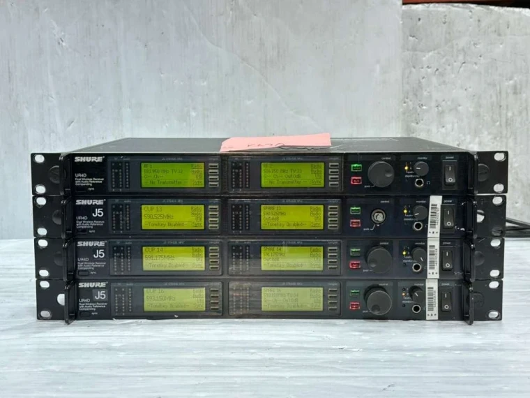 SHURE UR4D J5 578-638 MHZ DUAL WIRELESS RECEIVER #5030 (FOR ONE ONLY)