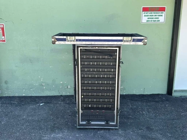3-PHASE 400 AMP SOCAPEX POWER DISTRO IN ANVIL WHEELED RACK CASE #3452