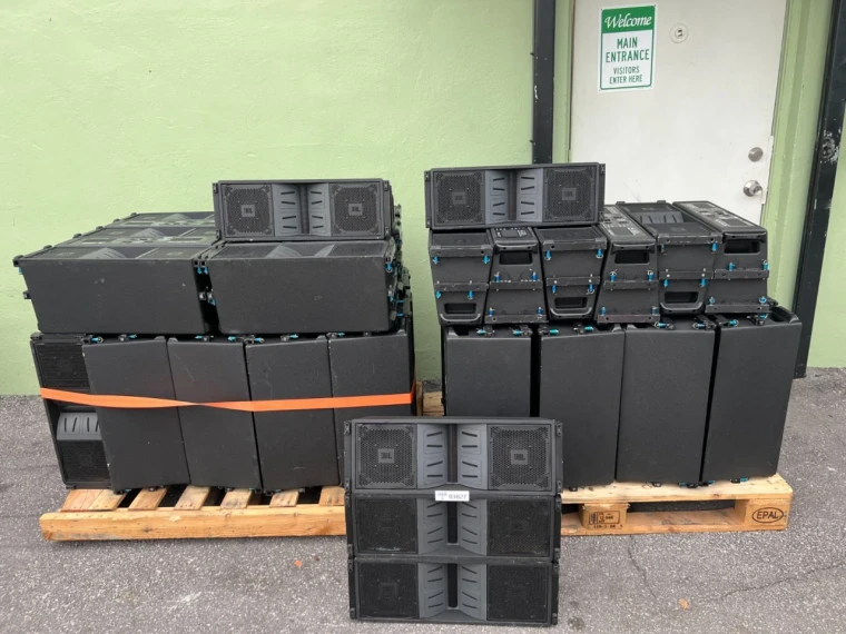 JBL Vertec VT4886 Tri-Amplified 3-Way Line-Array Speaker (LOT OF 4)