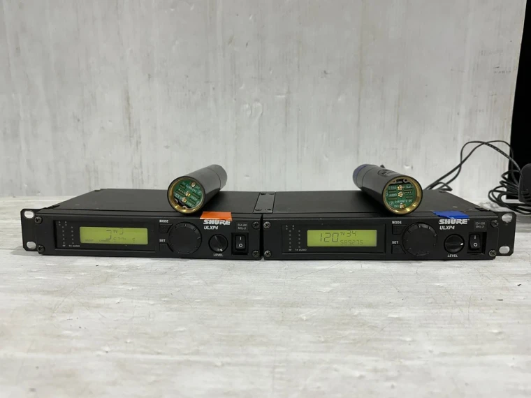 SHURE ULXP4 554-590MHZ RECEIVER W/ 2 ULX2J1 MIC PACKAGE #5155 (One)