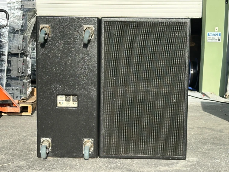 EAW SB850 Dual 18" Subwoofer PA Speakers W/Soft Cases #154-165 (LOT OF 2)