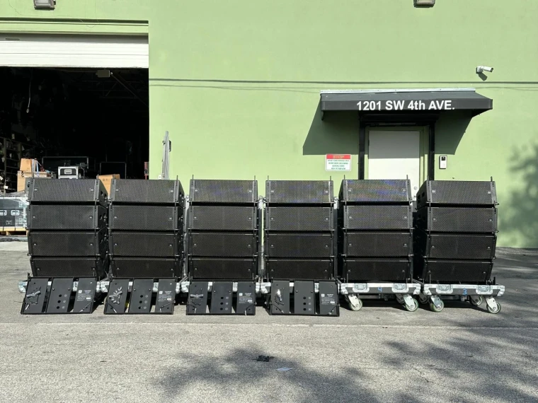 (4) JBL A6 W/CASE (1) FLY FLAME (1) BASS PLATE (TRUE HEART SOUND)