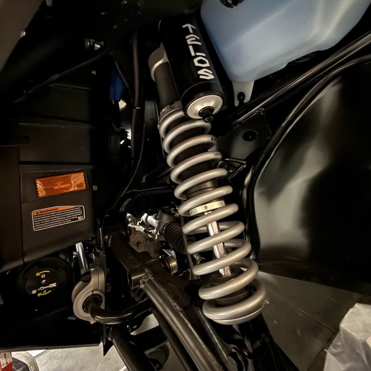 TELOS T1 Single Adjustable Shocks Can-Am Defender