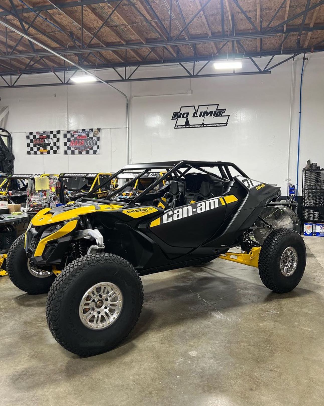 APEX Forged Beadlock Wheel 15'x5.5' Maverick R