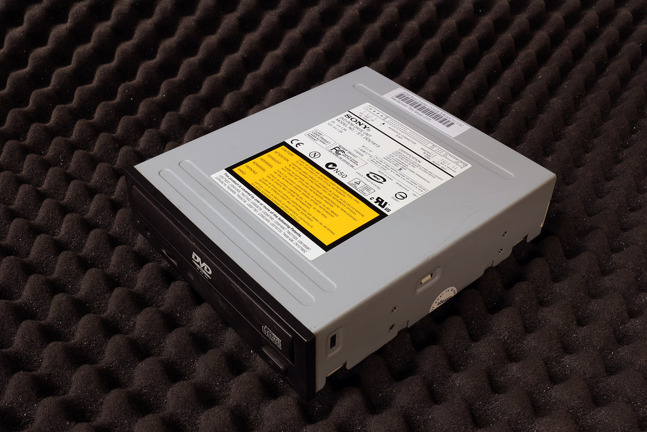 Sony DDU1613 Black IDE DVD-ROM Disk Drive