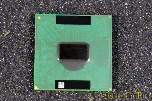 INTEL SL8VQ Core Duo T2400 CPU 1.83 GHz Socket M Processor